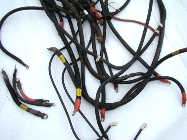 USED HEAVY DUTY COPPER BATTERY CABLES RV Chassis Parts 