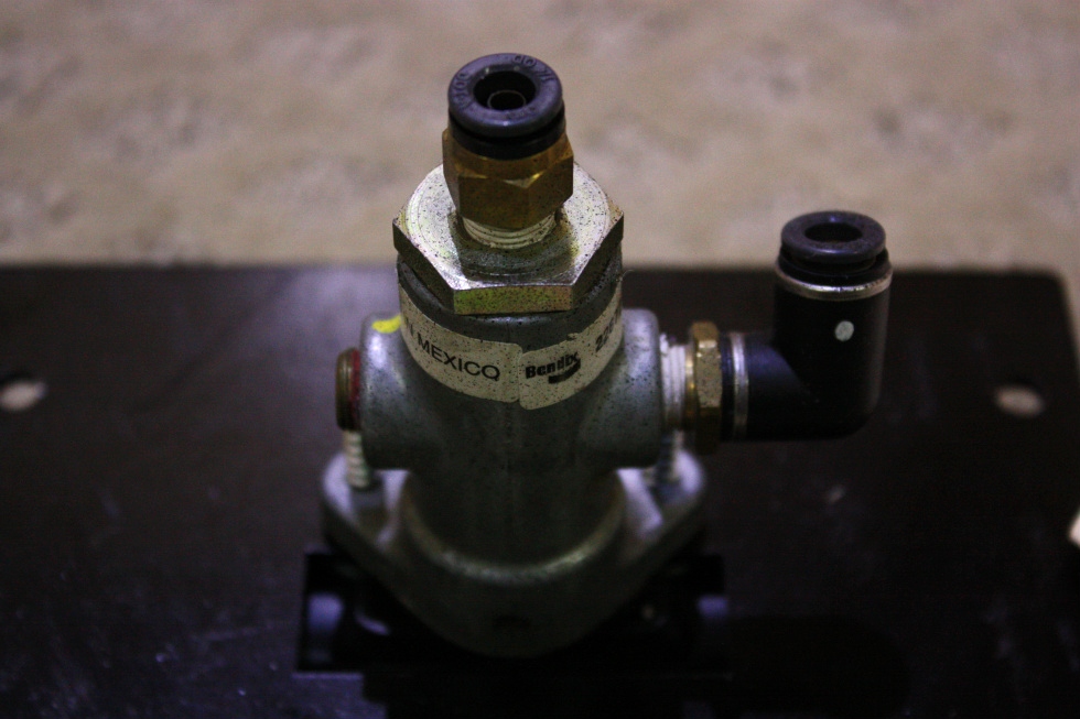 USED SUSPENSION AIR VALVE 228729 FOR SALE RV Chassis Parts 