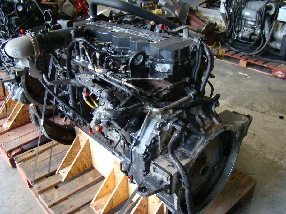 USED CUMMINS DIESEL ENGINE FOR SALE | 2003 CUMMINS ISB 5.9 300HP DIESEL ENGINE FOR SALE RV Chassis Parts 