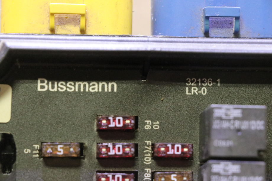 USED RV BUSSMANN FUSE BOX MODULE 32136-1 FOR SALE RV Chassis Parts 
