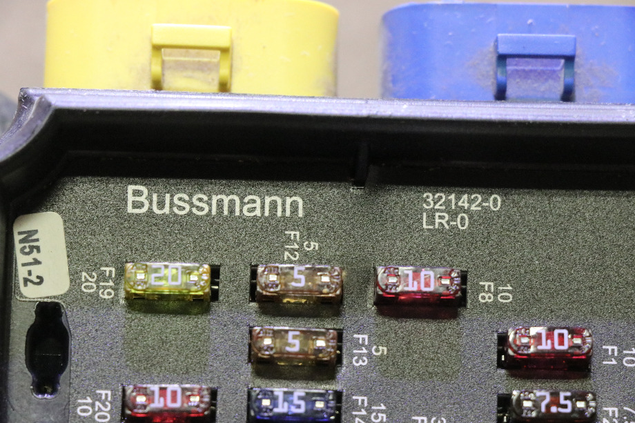 USED MOTORHOME BUSSMANN FUSE BOX MODULE 32142-0 FOR SALE RV Chassis Parts 
