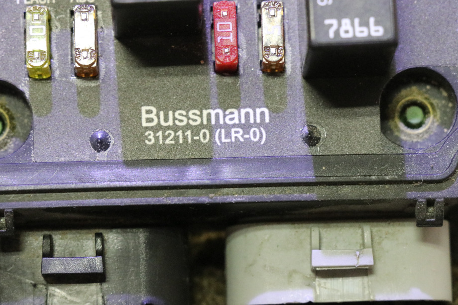 USED BUSSMANN MONACO 2A 16621038 FUSE BOX MODULE 31211-0 RV/MOTORHOME PARTS FOR SALE RV Chassis Parts 