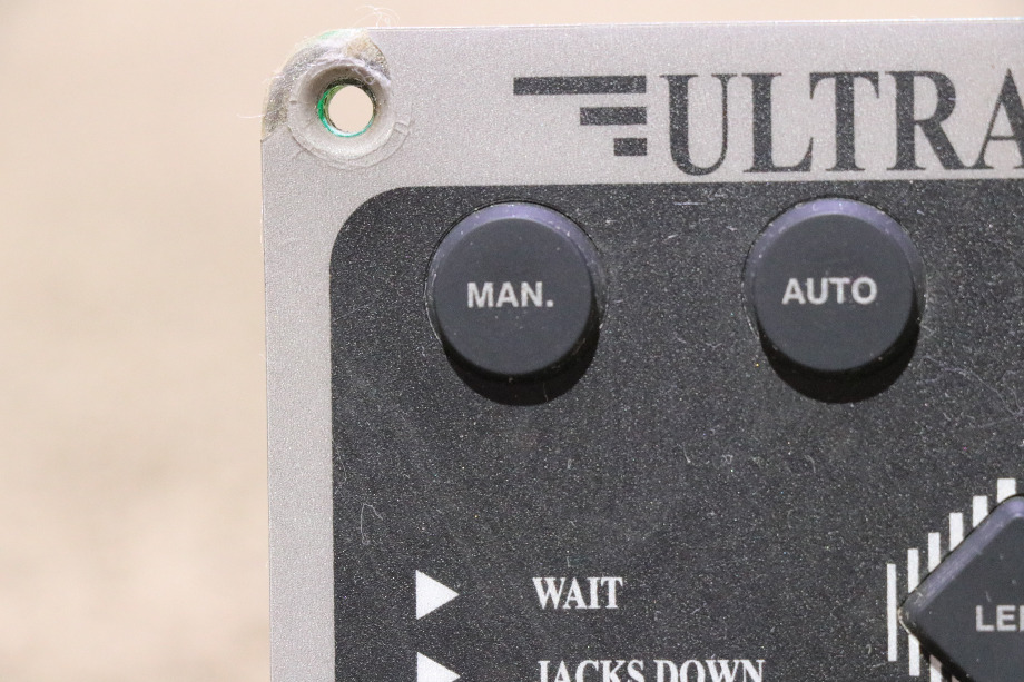 USED ULTRA LEVEL HYDRAULIC LEVELING SYSTEM TOUCH PAD 12594A RV/MOTORHOME PARTS FOR SALE RV Components 