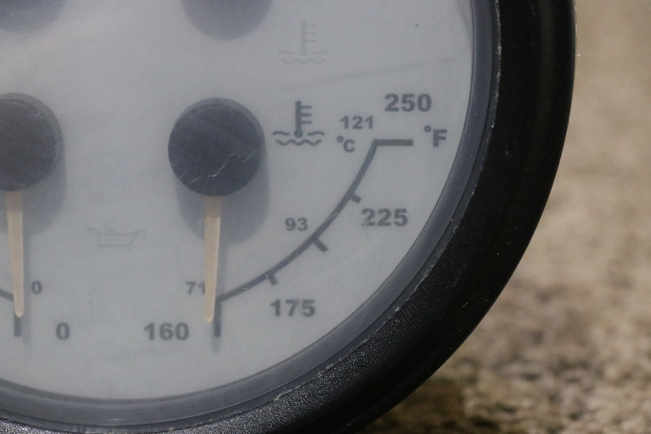 USED RV W-11049-04 4 IN 1 FUEL / TEMP / OIL / TEMP DASH GAUGE FOR SALE RV Components 