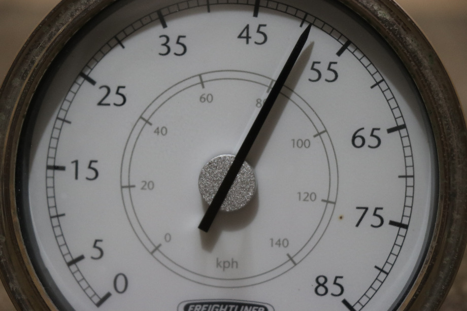 USED W22-00025-000 FREIGHTLINER SPEEDOMETER DASH GAUGE RV PARTS FOR SALE RV Components 