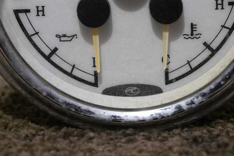 USED 3 IN 1 FUEL / OIL / TEMP 109210-A DASH GAUGE MOTORHOME PARTS FOR SALE RV Components 