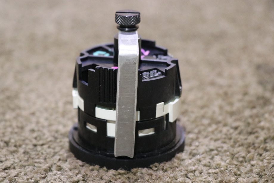 USED RV/MOTORHOME FREIGHTLINER COOLANT TEMP DASH GAUGE W22-00006-017 FOR SALE RV Components 