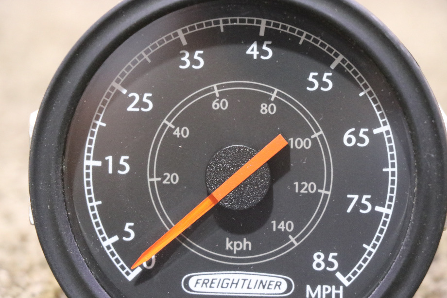 USED MOTORHOME FREIGHTLINER SPEEDOMETER W22-00020-000 DASH GAUGE FOR SALE RV Components 