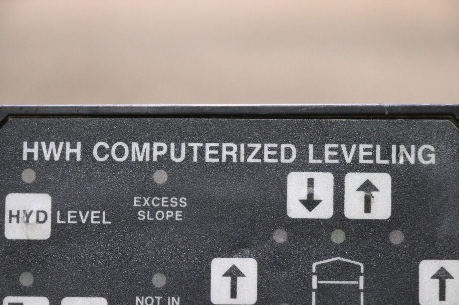 USED RV/OTORHOME HWH COMPUTERIZED LEVELING TOUCH PAD AP11439 FOR SALE RV Components 