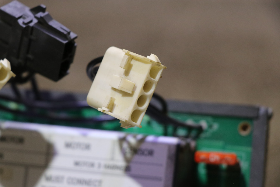 USED MOTORHOME POWER GEAR 1510000165 SLIDE CONTROL BOARD FOR SALE RV Components 