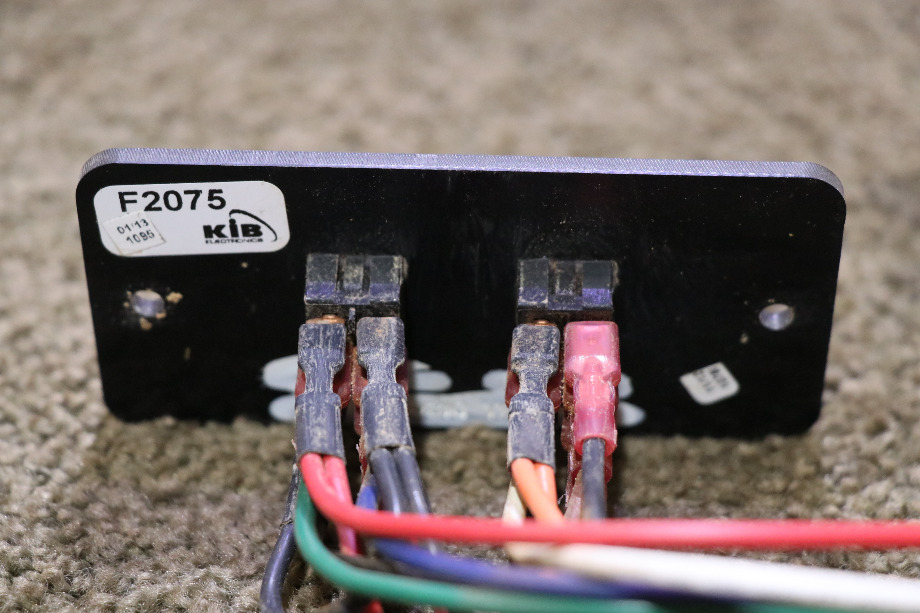 USED MOTORHOME BATTERY DISCONNECT F2075 AUX/MAIN SWITCH PANEL FOR SALE RV Components 