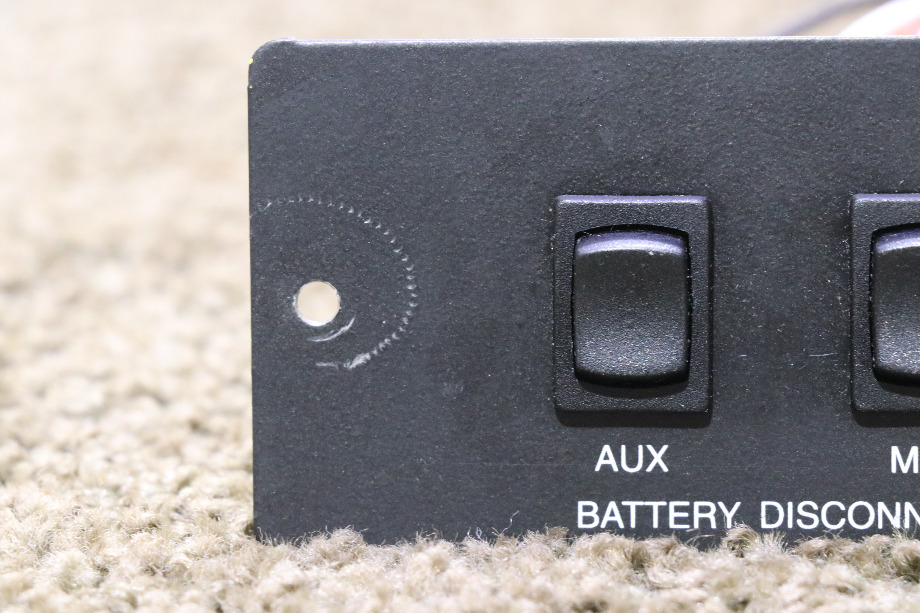 USED RV/MOTORHOME BATTERY DISONNECT SWITCH PANEL L9224 FOR SALE RV Components 