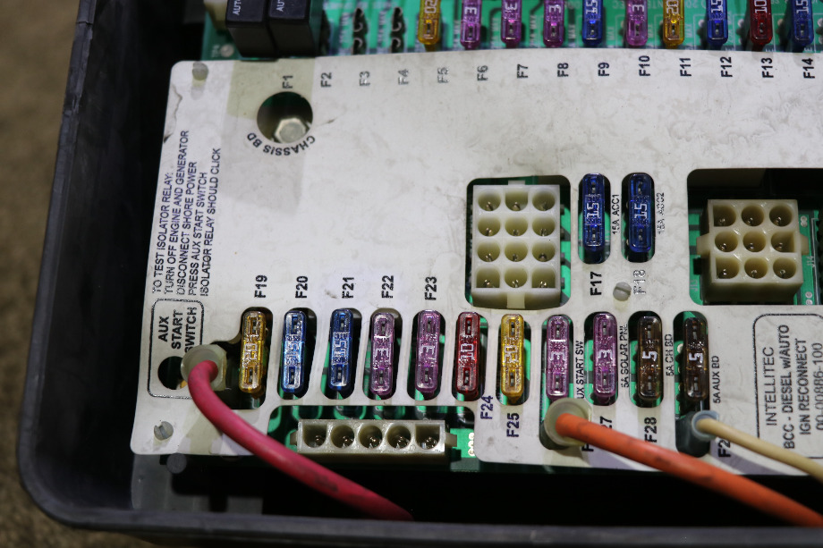 USED 00-00886-100 INTELLITEC BATTERY CONTROL CENTER RV PARTS FOR SALE RV Components 