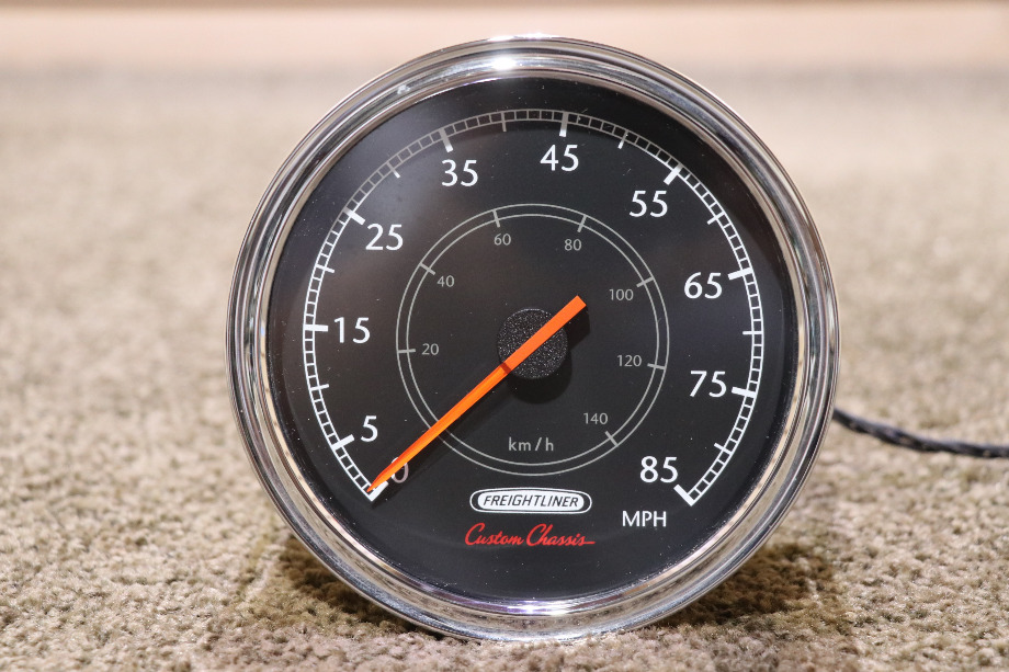 USED FREIGHTLINER SPEEDOMETER DASH GAUGE W22-00025-018 RV/MOTORHOME PARTS FOR SALE RV Components 