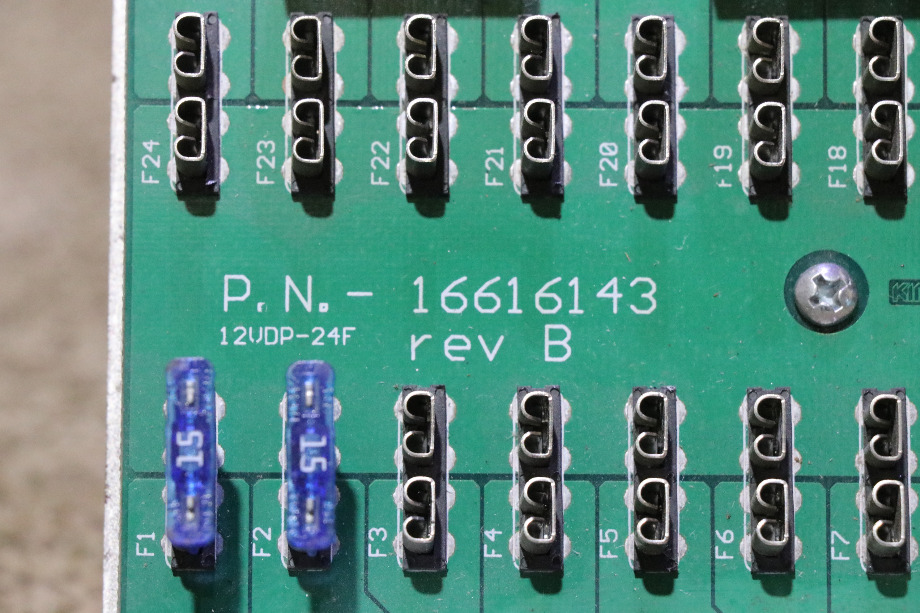 USED RV 16616143 KIB FUSE PANEL FOR SALE RV Components 