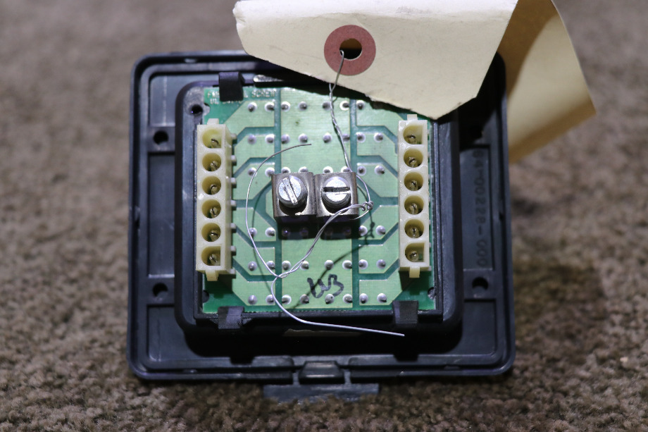 USED MOTORHOME INTELLITEC 00-00884-000 FUSE PANEL FOR SALE RV Components 