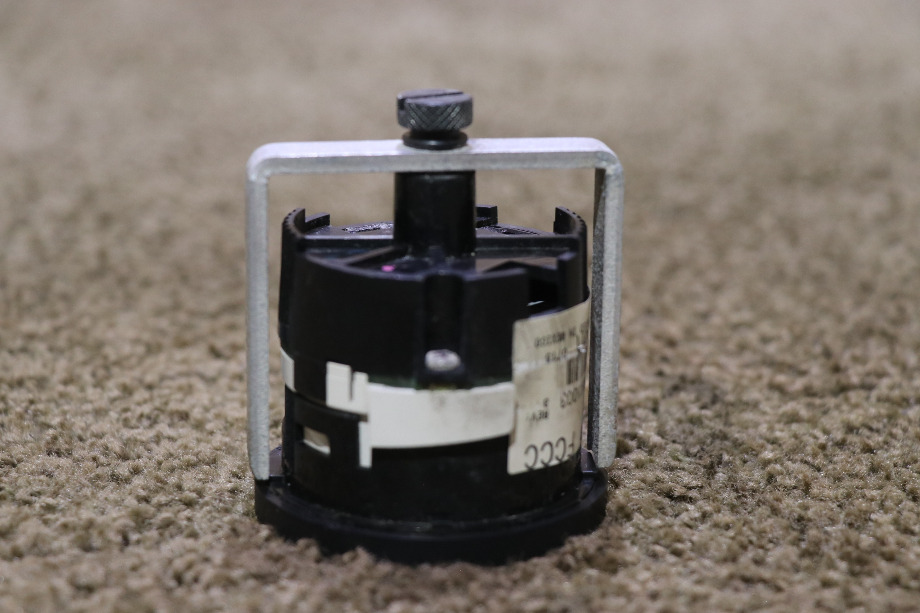 USED MOTORHOME FREIGHTLINER FUEL W22-00009-011 DASH GAUGE FOR SALE RV Components 