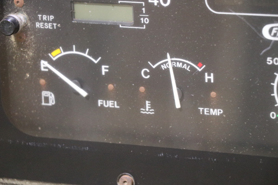 USED MOTORHOME FREIGHTLINER 22-47407 DASH CLUSTER FOR SALE RV Components 