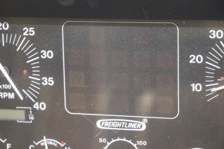 USED MOTORHOME FREIGHTLINER 22-47407 DASH CLUSTER FOR SALE RV Components 