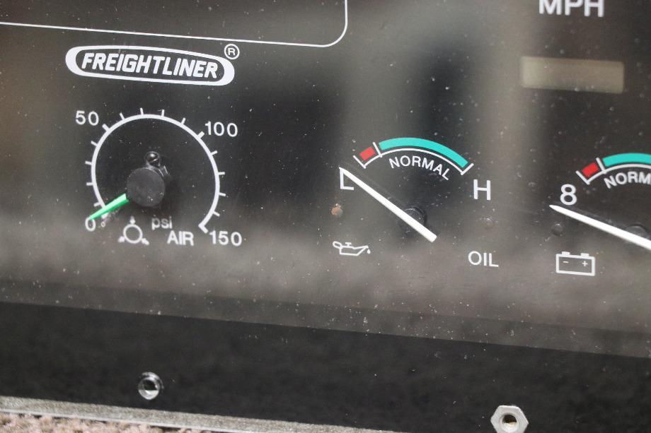 USED RV/MOTORHOME FREIGHTLINER DASH CLUSTER FOR SALE RV Components 