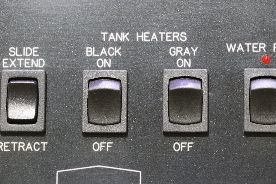 USED RV M1807 THOR MOTOR COACH MONITOR & SWITCH PANEL FOR SALE RV Components 