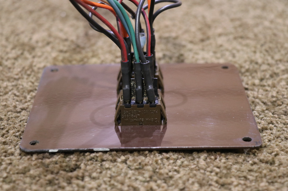 USED RV/MOTORHOME BATTERY DISCONNECT SWITCH PANEL FOR SALE RV Components 