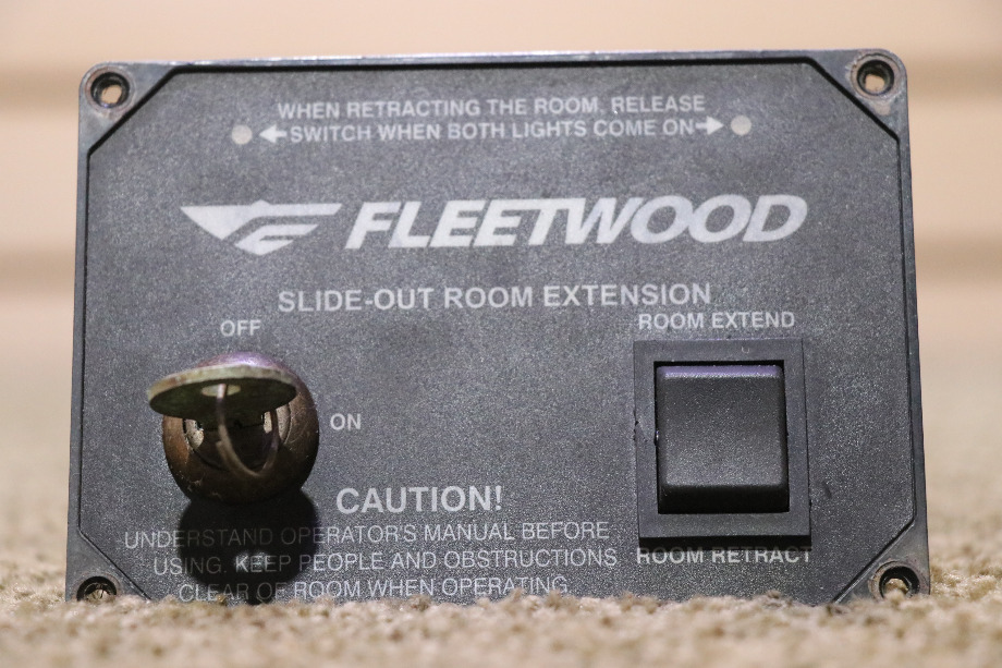 USED FLEETWOOD HWH SLIDE OUT ROOM EXTENSION PANEL RV/MOTORHOME PARTS FOR SALE RV Components 