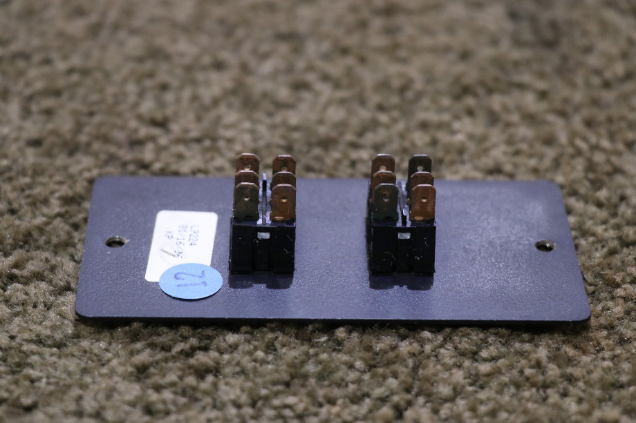 USED BATTERY DISCONNECT L9224 SWITCH PANEL MOTORHOME PARTS FOR SALE RV Components 
