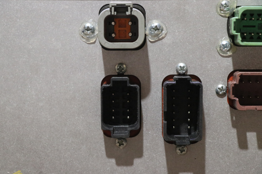 USED RV/MOTORHOME HWH LEVELEZE CONTROL BOX AP37703 FOR SALE RV Components 