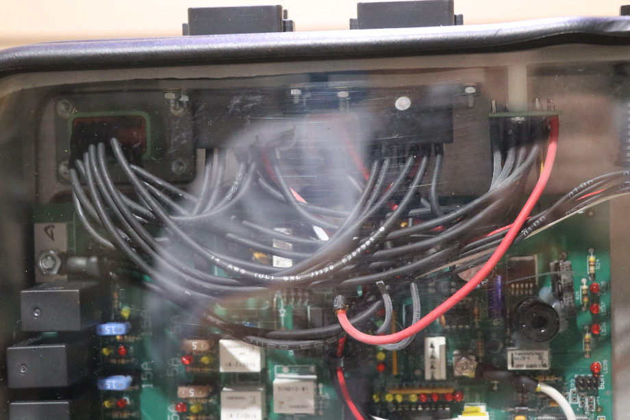 USED RV/MOTORHOME HWH LEVELEZE CONTROL BOX AP37703 FOR SALE RV Components 