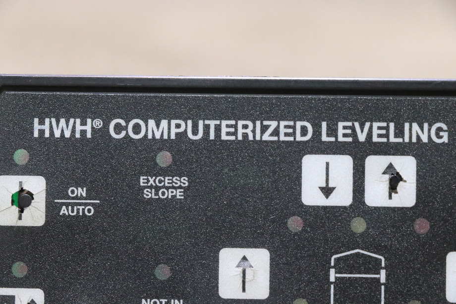 USED HWH AP23304R4 COMPUTERIZED LEVELING TOUCH PAD MOTORHOME PARTS FOR SALE RV Components 