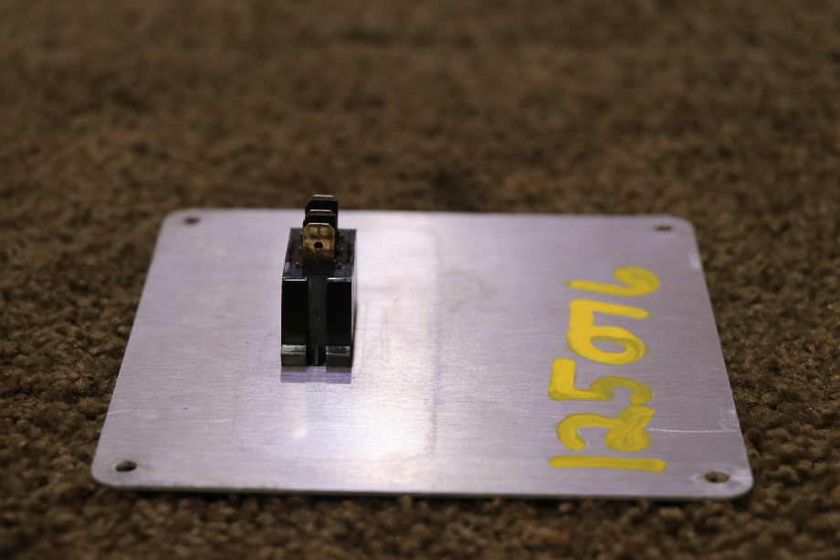 USED RV/MOTORHOME FLEETWOOD SLIDE OUT ROOM EXTENSION SWITCH PANEL FOR SALE RV Components 