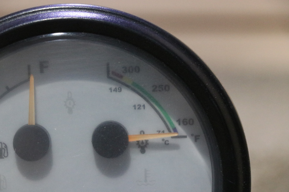 USED RV 101592 4 IN 1 FUEL / TEMP / OIL / TEMP DASH GAUGE FOR SALE RV Components 