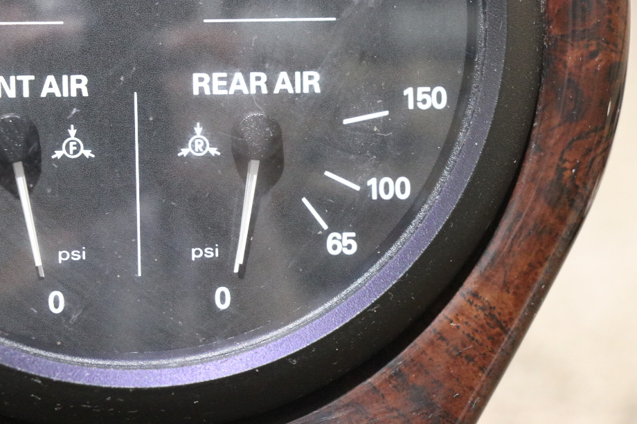 USED MOTORHOME COMPLETE FREIGHTLINER DASH CLUSTER FOR SALE RV Components 