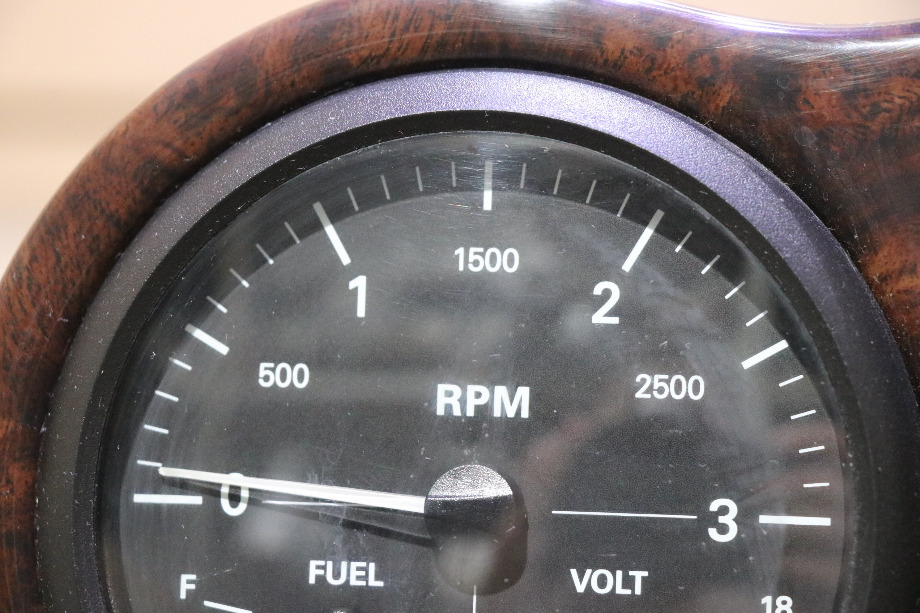USED MOTORHOME COMPLETE FREIGHTLINER DASH CLUSTER FOR SALE RV Components 