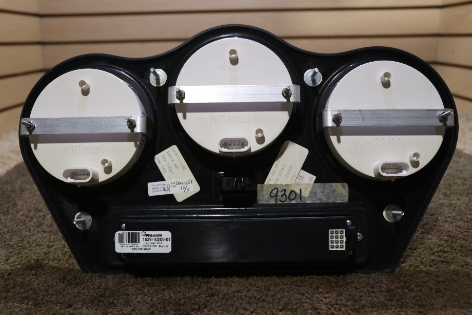USED MOTORHOME COMPLETE FREIGHTLINER DASH CLUSTER FOR SALE RV Components 