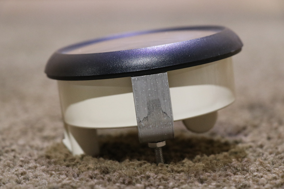 USED FREIGHTLINER TACHOMETER DASH GAUGE W22-00010-000 RV/MOTORHOME PARTS FOR SALE RV Components 