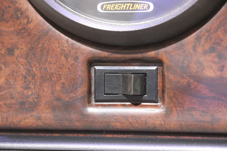 USED RV ABL3010X-448 FREIGHTLINER DASH CLUSTER FOR SALE RV Components 