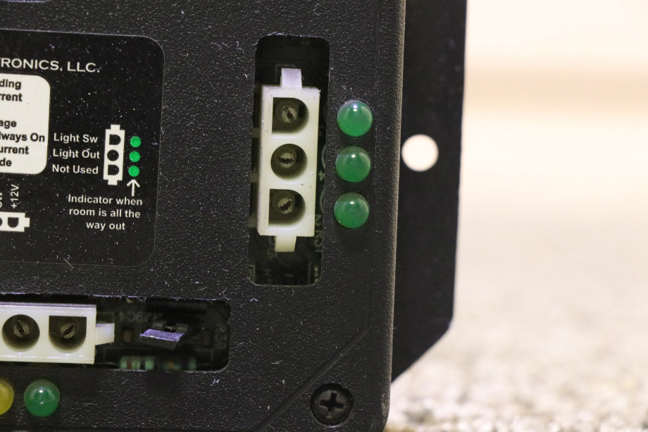 USED RV C-STORM ELECTRONICS LMC32 SLIDE OUT CONTROL BOARD FOR SALE RV Components 