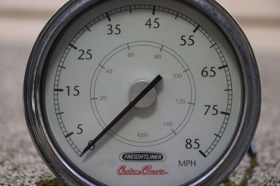 USED RV/MOTORHOME FREIGHTLINER W22-00025-000 SPEEDOMETER DASH GAUGE FOR SALE RV Components 