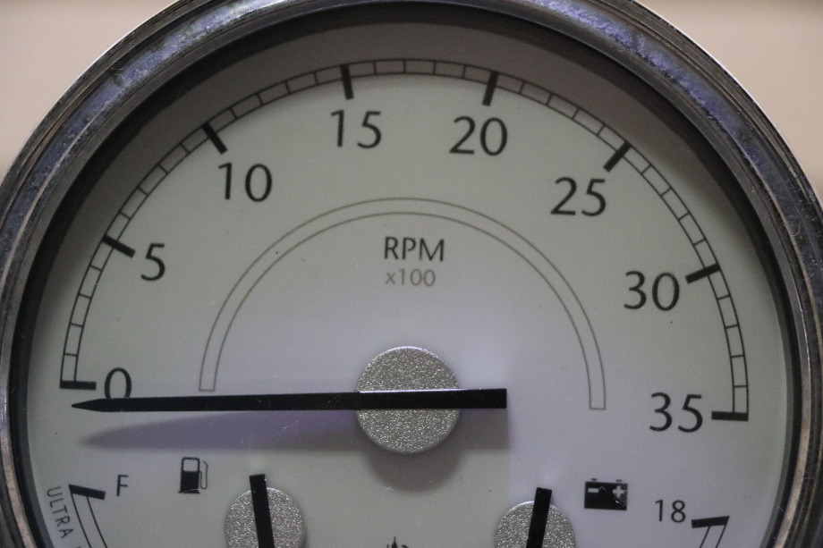 USED FREIGHTLINER 3 IN 1 TACHOMETER DASH GAUGE W22-00012-036 RV PARTS FOR SALE RV Components 