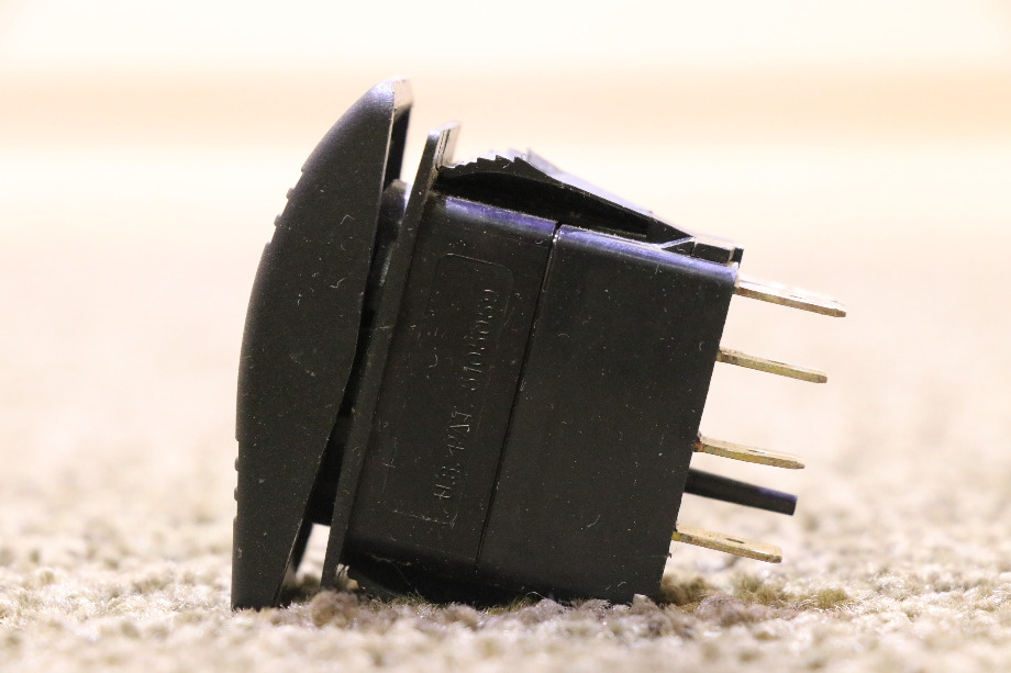 USED AUTO LEVEL V8D1 LEVEL / STORE DASH SWITCH RV/MOTORHOME PARTS FOR SALE RV Components 