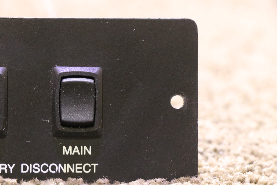 USED AUX / MAIN BATTERY DISCONNECT SWITCH PANEL L9224 RV/MOTORHOME PARTS FOR SALE RV Components 