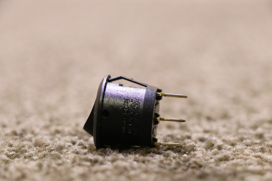USED RV ROUND ROCKER DASH SWITCH FOR SALE RV Components 