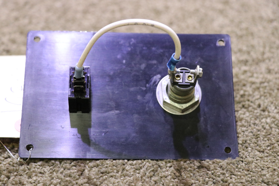 USED POWER GEAR 530052 SLIDE OUT SWITCH PANEL WITH KEYS RV PARTS FOR SALE RV Components 