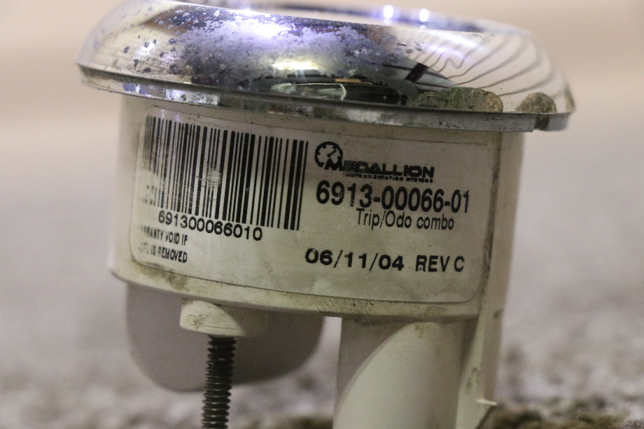USED MOTORHOME MEDALLION TRIP/ ODOMETER COMBO DASH GAUGE 6913-00066-01 FOR SALE RV Components 