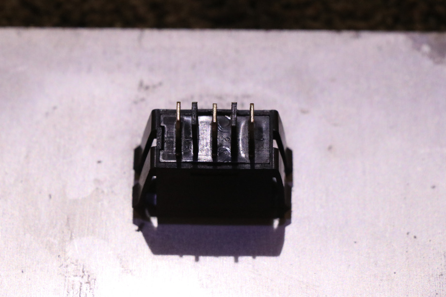 USED RV FLEETWOOD SLIDE-OUT ROOM EXTENSION SWITCH PANEL BY POWER GEAR FOR SALE RV Components 
