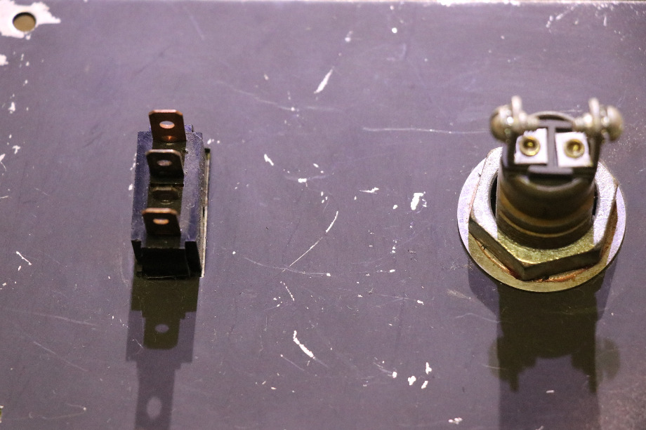 USED POWER GEAR SLIDE-OUT SWITCH PANEL RV/MOTORHOME PARTS FOR SALE RV Components 