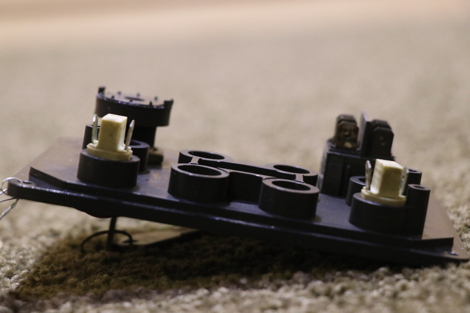 USED RV/MOTORHOME HWH ROOM EXTENSION SWITCH PANEL FOR SALE RV Components 