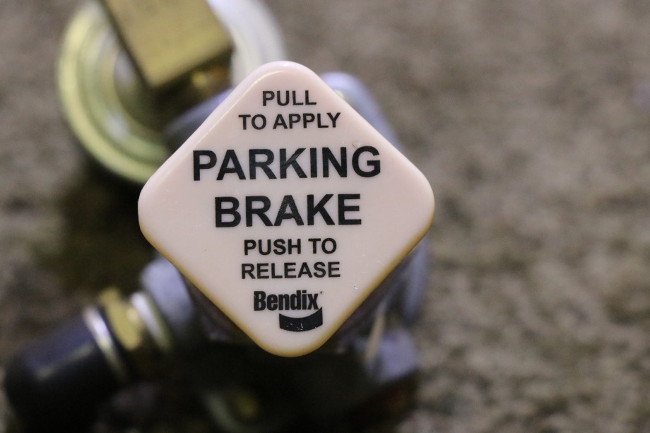 USED RV 284726 BENDIX PARKING BRAKE PUSH / PULL SWITCH FOR SALE RV Components 